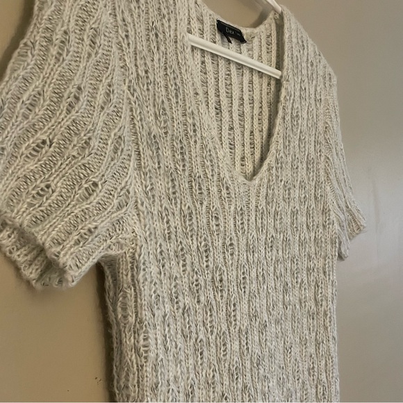 Dex Oatmeal Knit Short Sleeve V-Neck Sweater Dress – Size Medium EUC - Picture 4 of 13